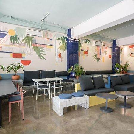 Temmu Co-Living Hostel Bandung Exterior photo